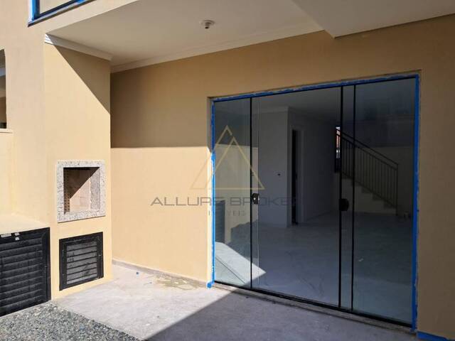 #001 - Casa para Venda em Balneário Piçarras - SC