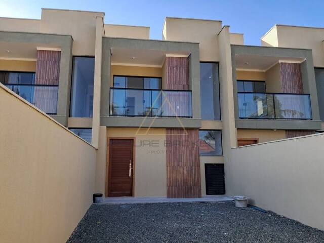 #001 - Casa para Venda em Balneário Piçarras - SC